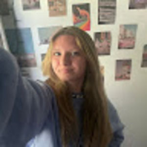 Meet your Posher, Eva